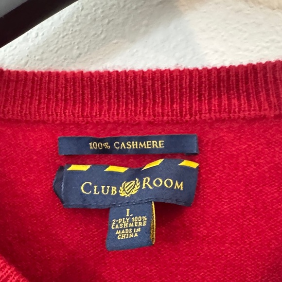Club Room V-Neck Sweater in Bold Red-100% Cashmere - Picture 2 of 3